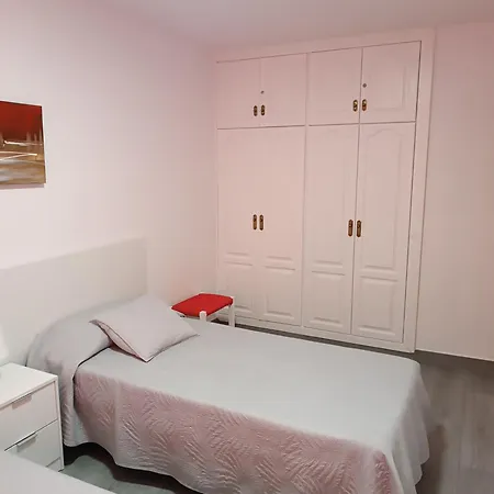 Apartment Vistas Beachfront Playa de las Americas (Tenerife)
